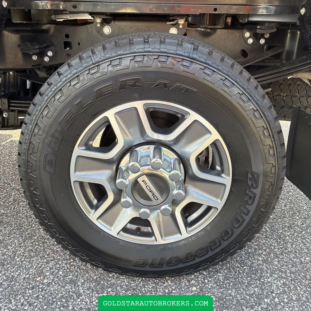 2025 Ford F350 S/D Lariat