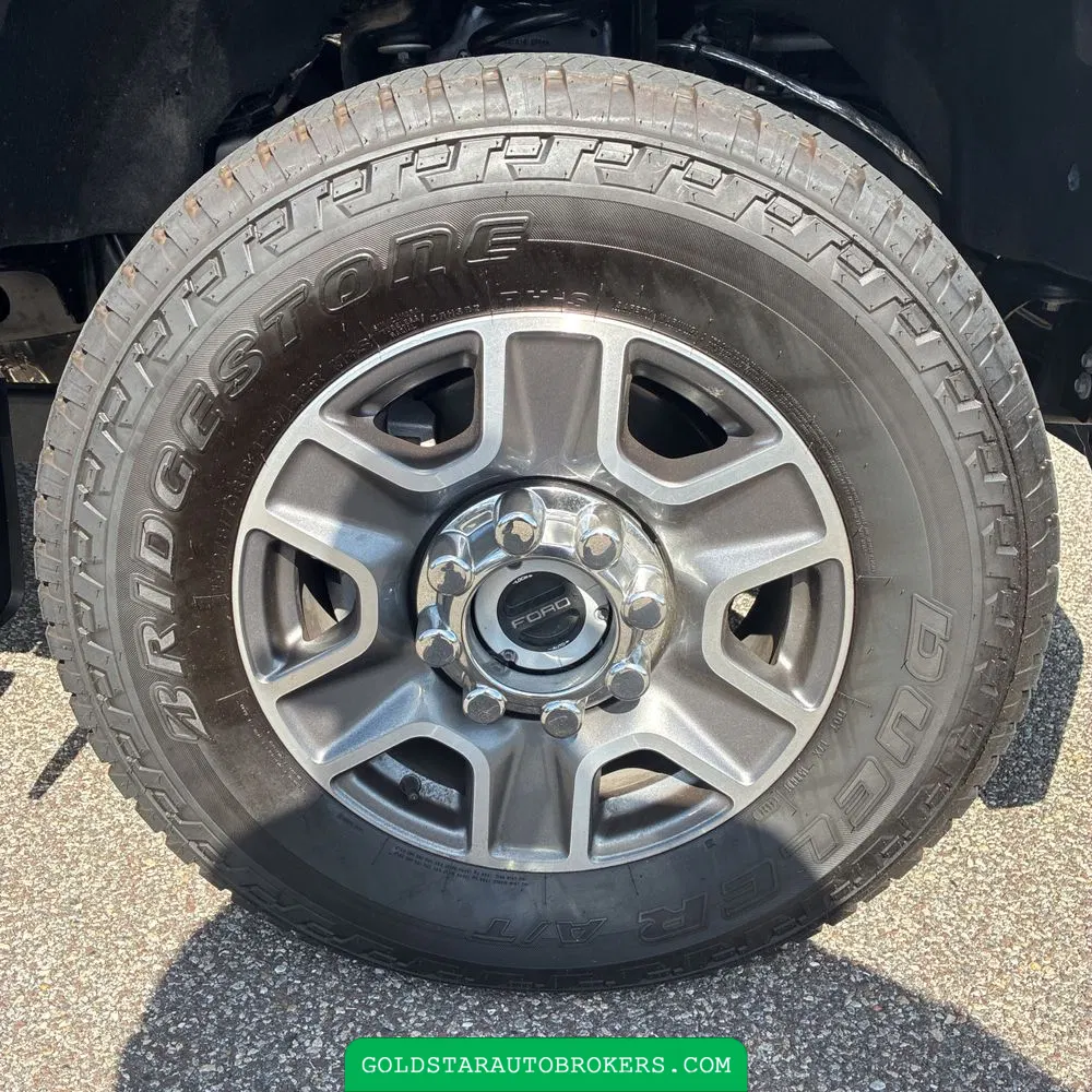 2025 Ford F350 S/D Lariat