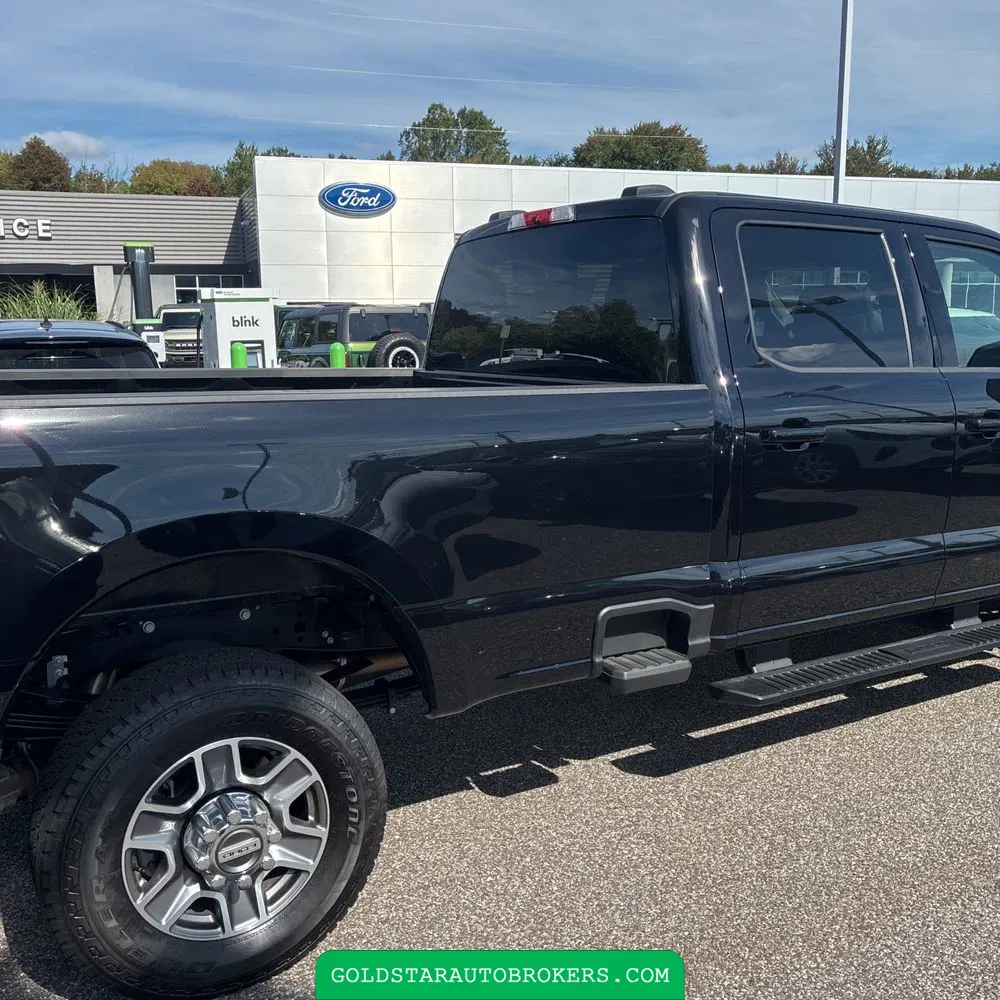 2025 Ford F350 S/D Lariat