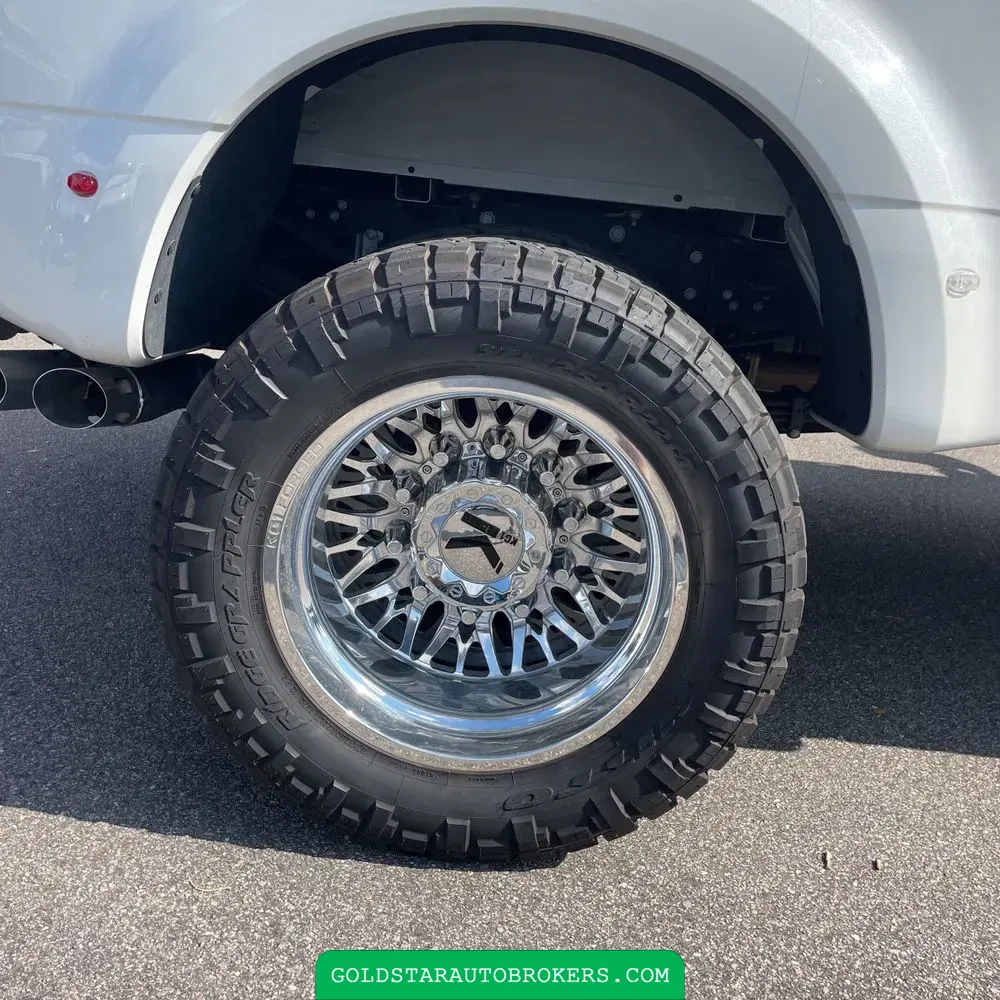 2024 Ford F-350 Super Duty Platinum