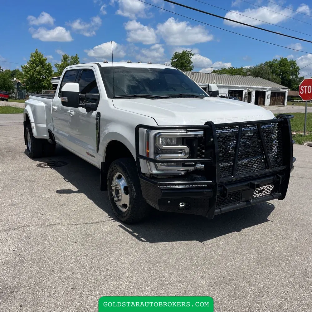 2023 Ford F-350 Super Duty Lariat