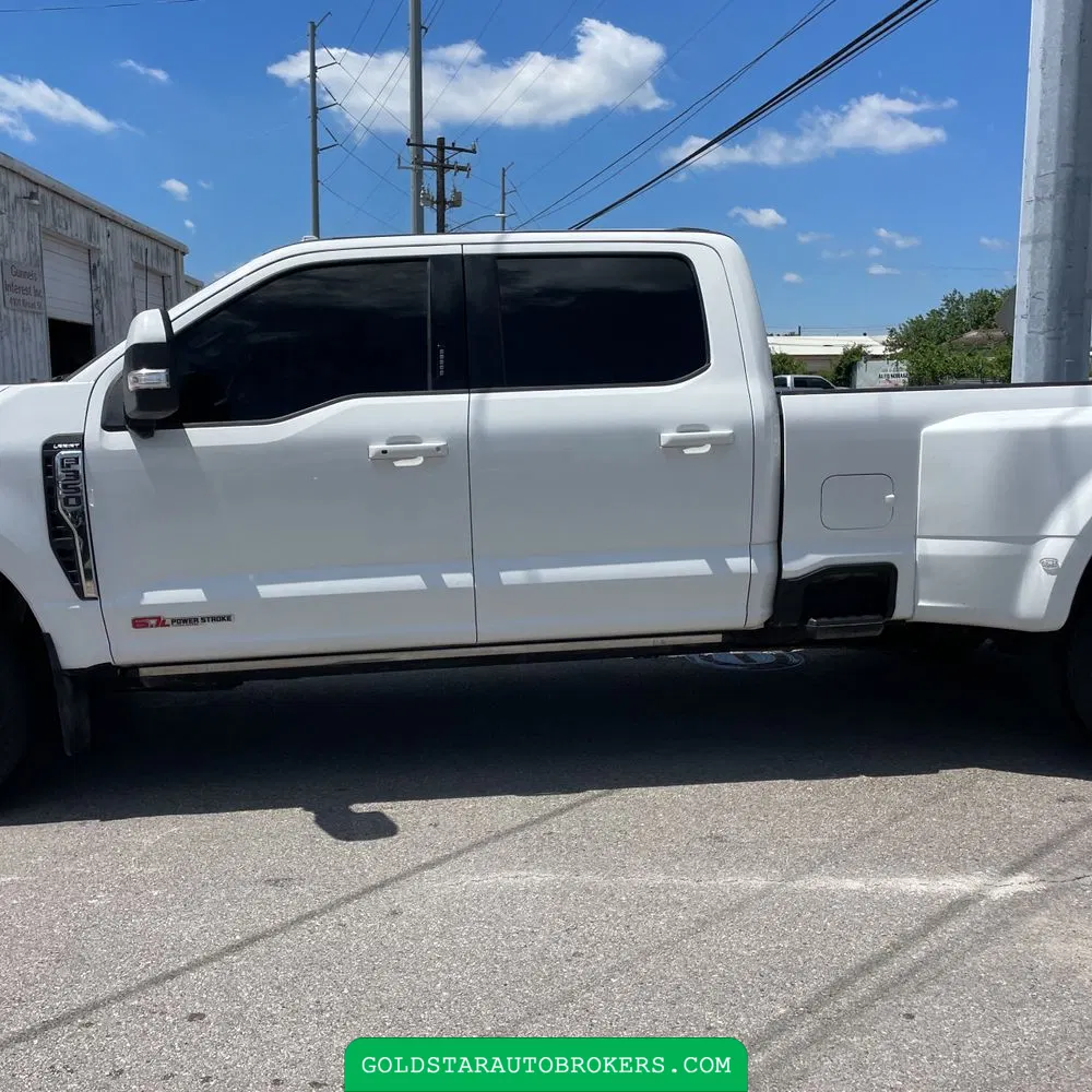 2023 Ford F-350 Super Duty Lariat