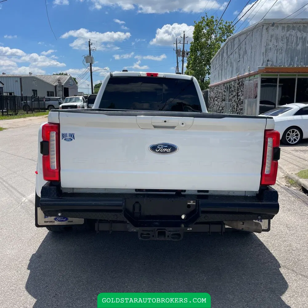 2023 Ford F-350 Super Duty Lariat