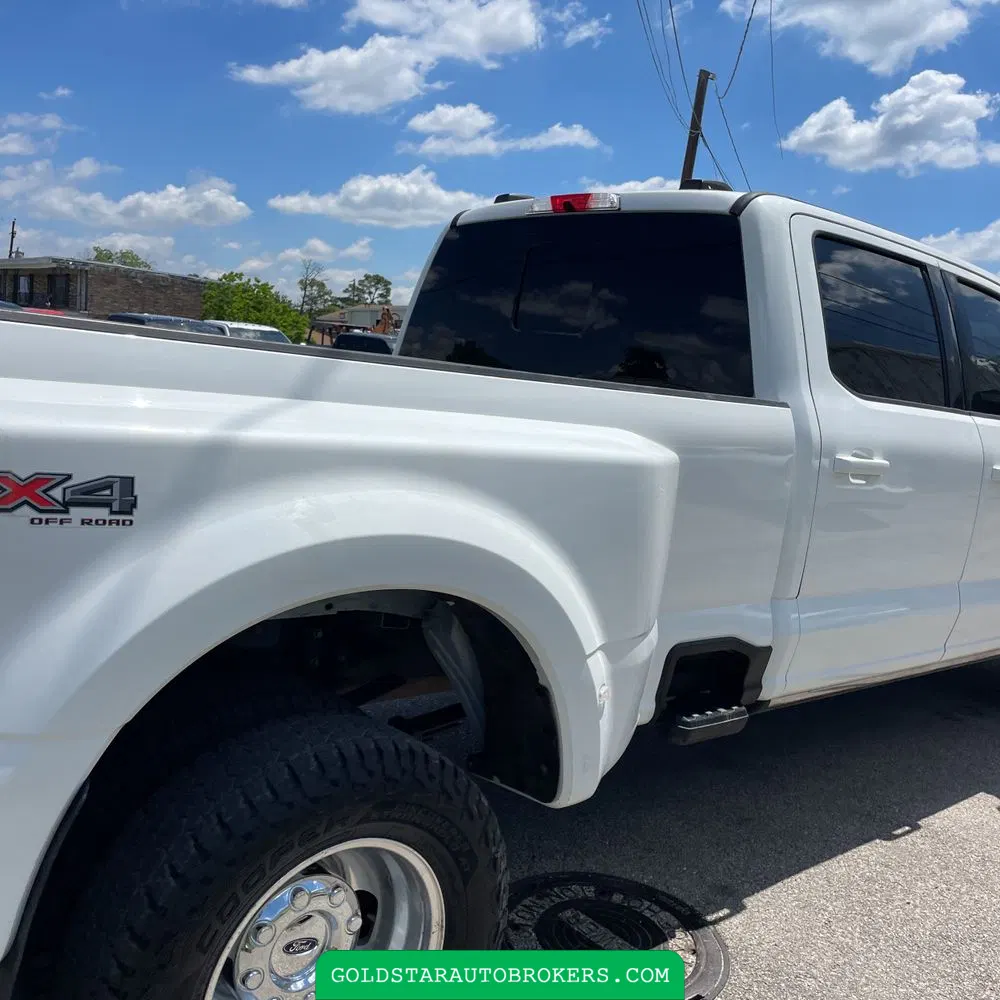 2023 Ford F-350 Super Duty Lariat