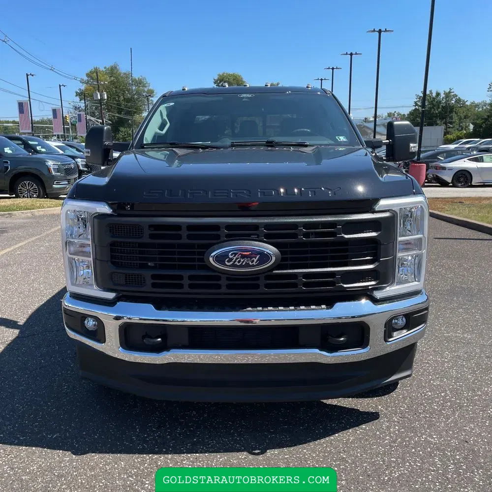 2025 Ford F-350 Super Duty XL