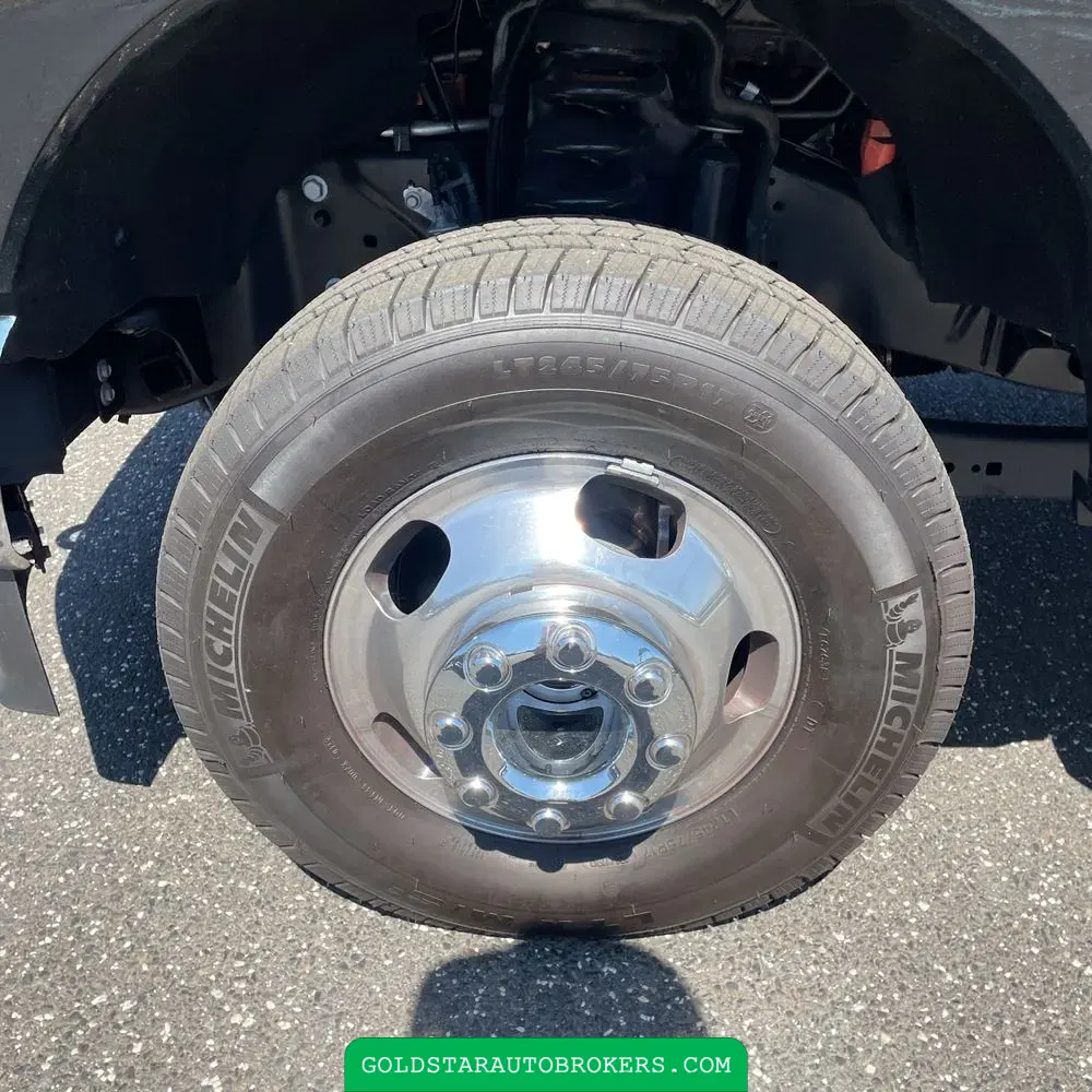2025 Ford F-350 Super Duty XL