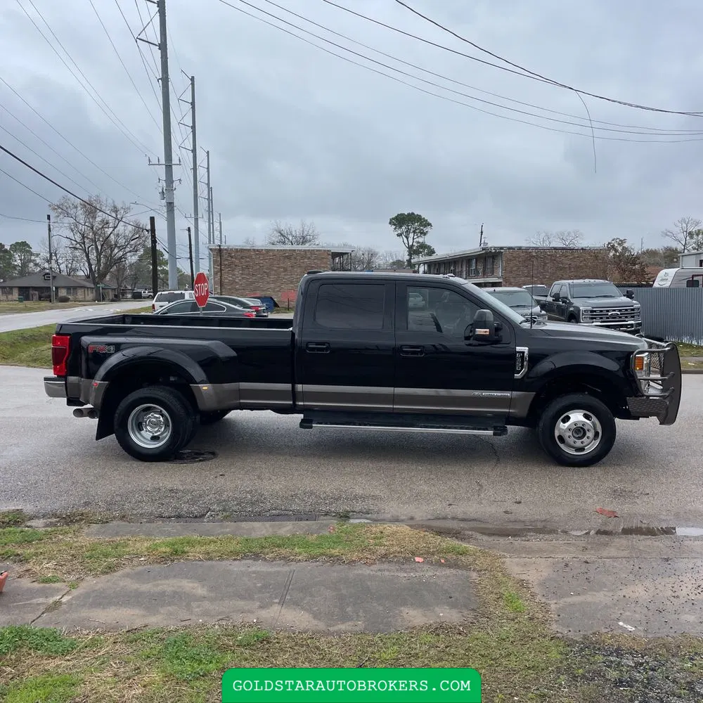 2022 Ford F-350 Super Duty Lariat