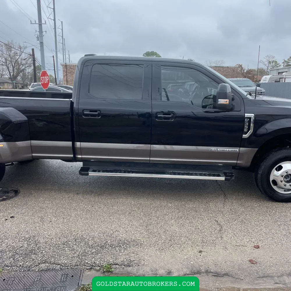 2022 Ford F-350 Super Duty Lariat