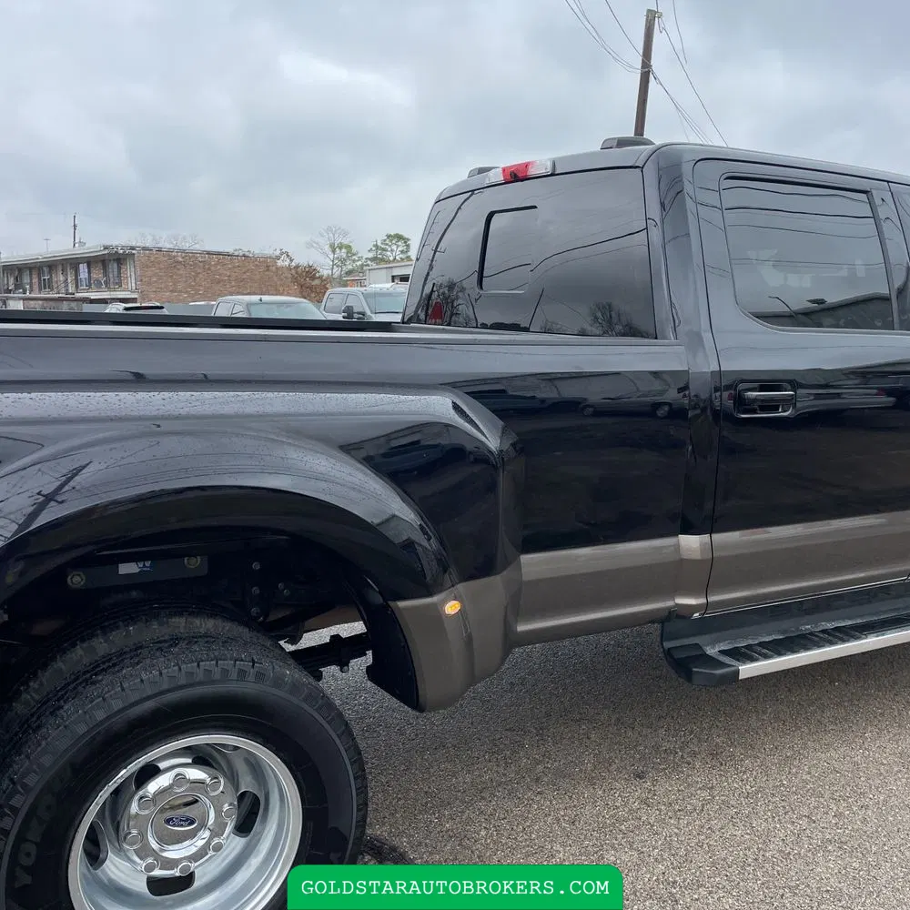 2022 Ford F-350 Super Duty Lariat