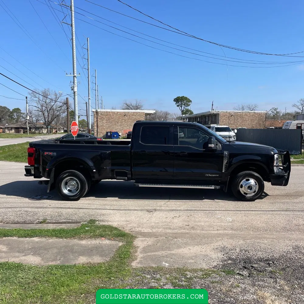 2023 Ford F-350 Super Duty Lariat
