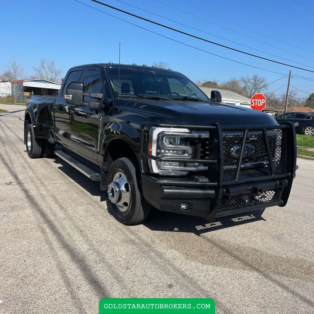 2023 Ford F-350 Super Duty Lariat