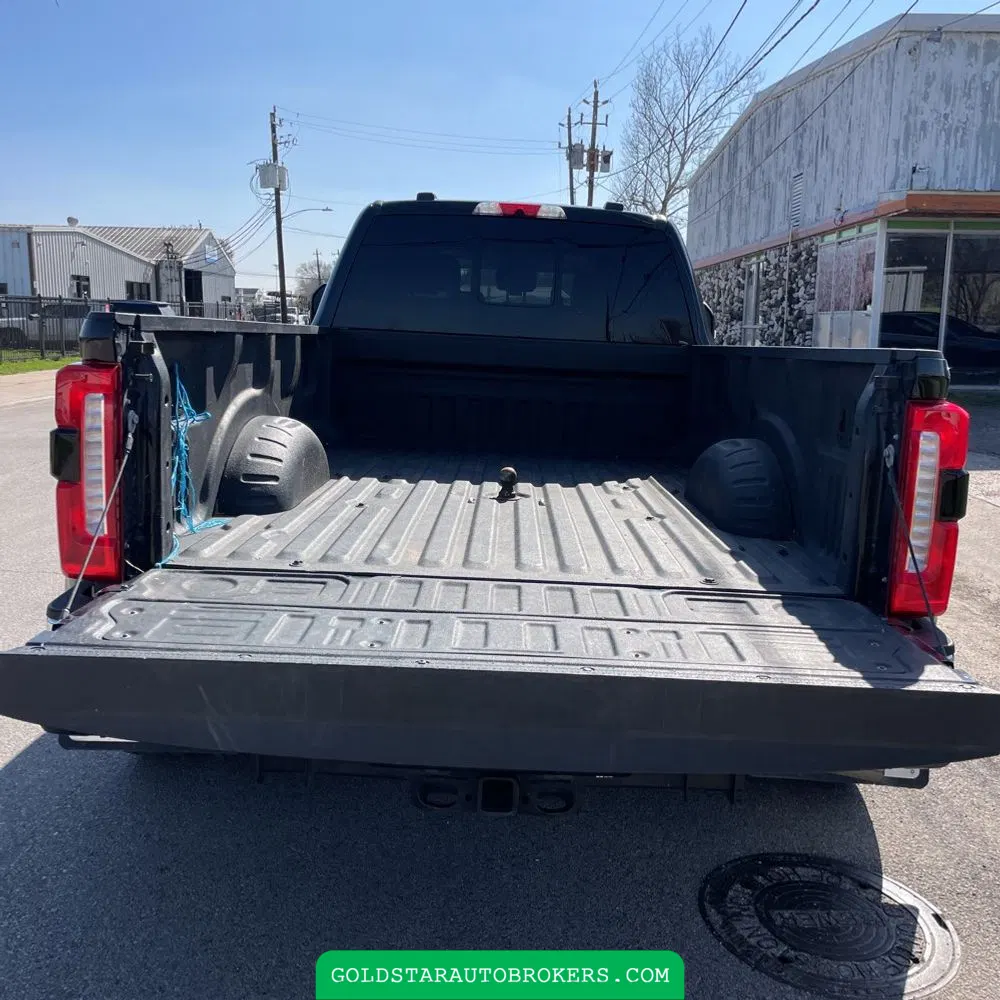 2023 Ford F-350 Super Duty Lariat