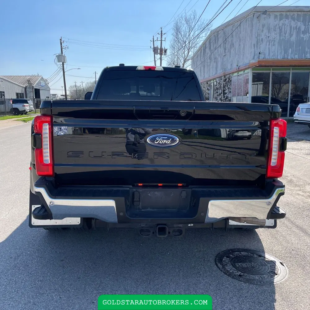 2023 Ford F-350 Super Duty Lariat