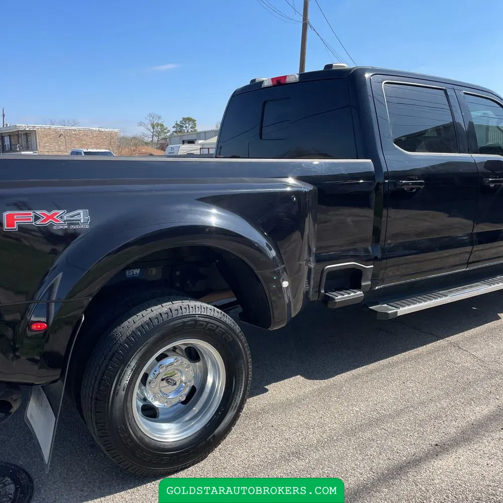 2023 Ford F-350 Super Duty Lariat