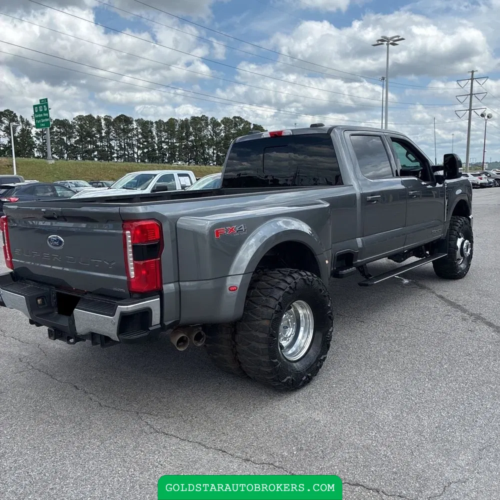 2024 Ford F-350 Super Duty Lariat