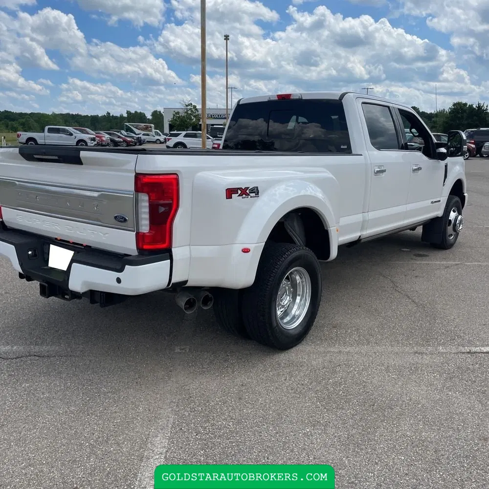 2017 Ford F350 S/D Platinum