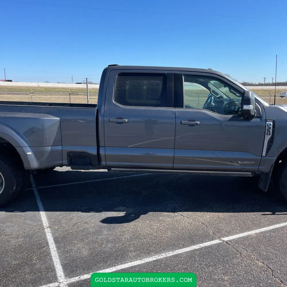 2023 Ford F-350 Super Duty Lariat