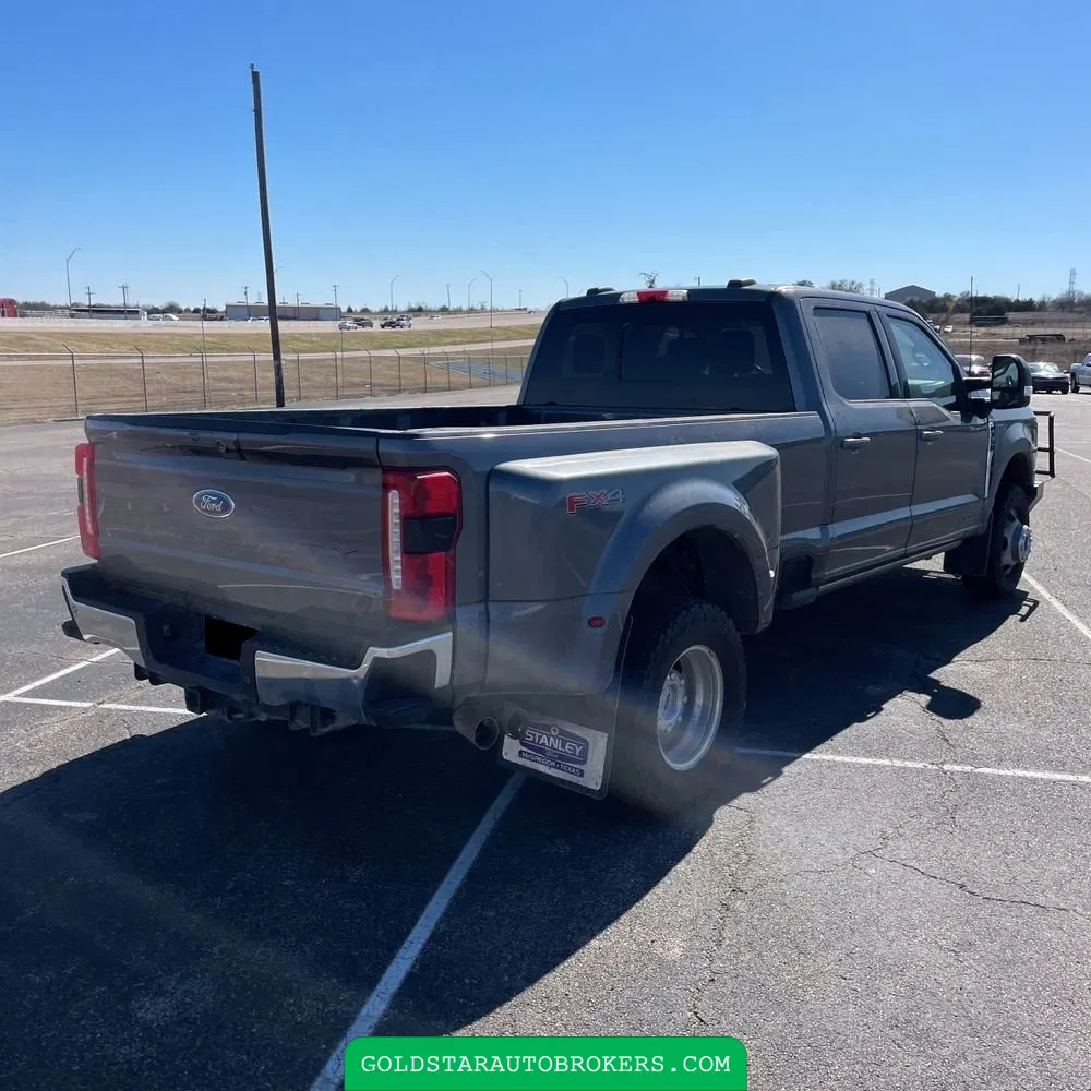 2023 Ford F-350 Super Duty Lariat