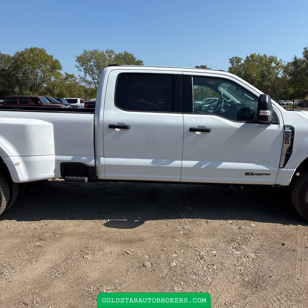2023 Ford F350 S/D XLT