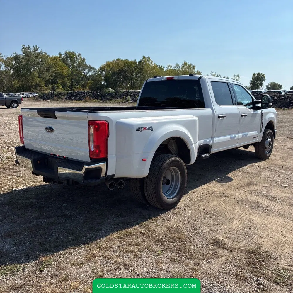 2023 Ford F350 S/D XLT