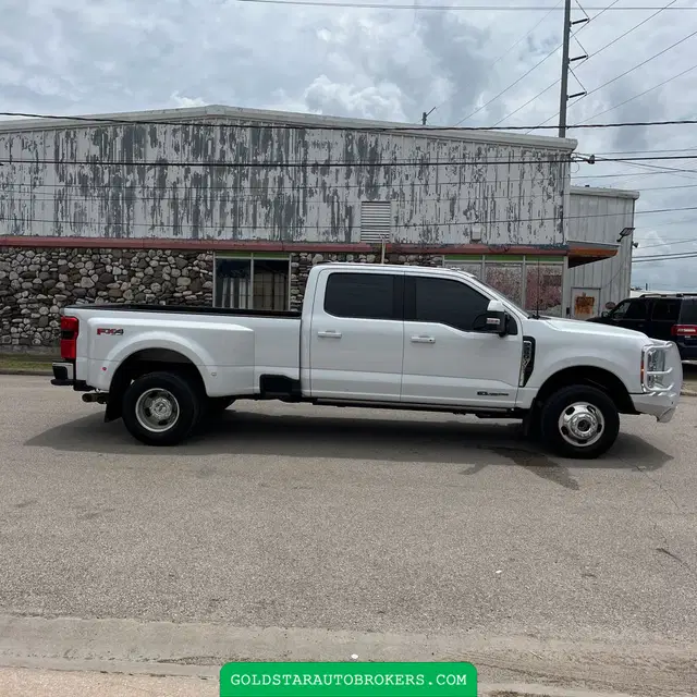 2023 Ford F-350 Super Duty Lariat