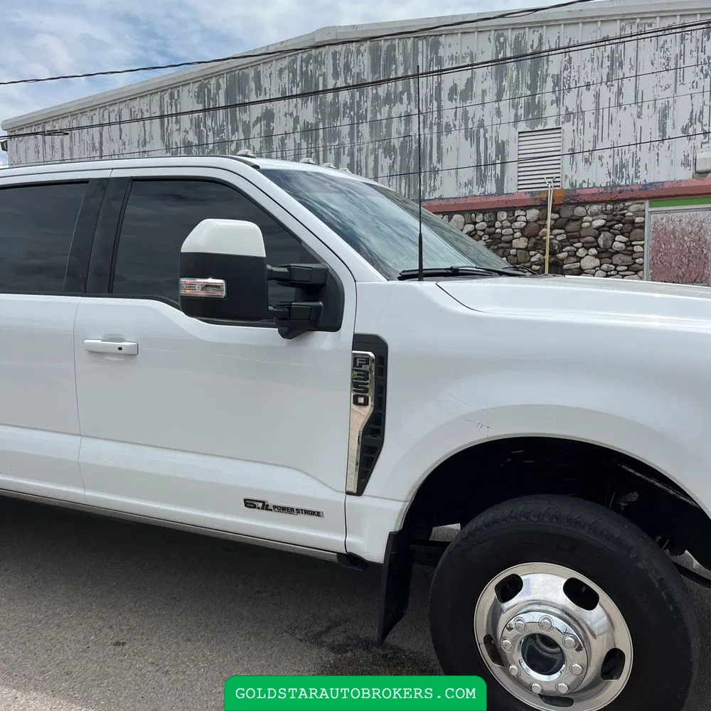 2023 Ford F-350 Super Duty Lariat