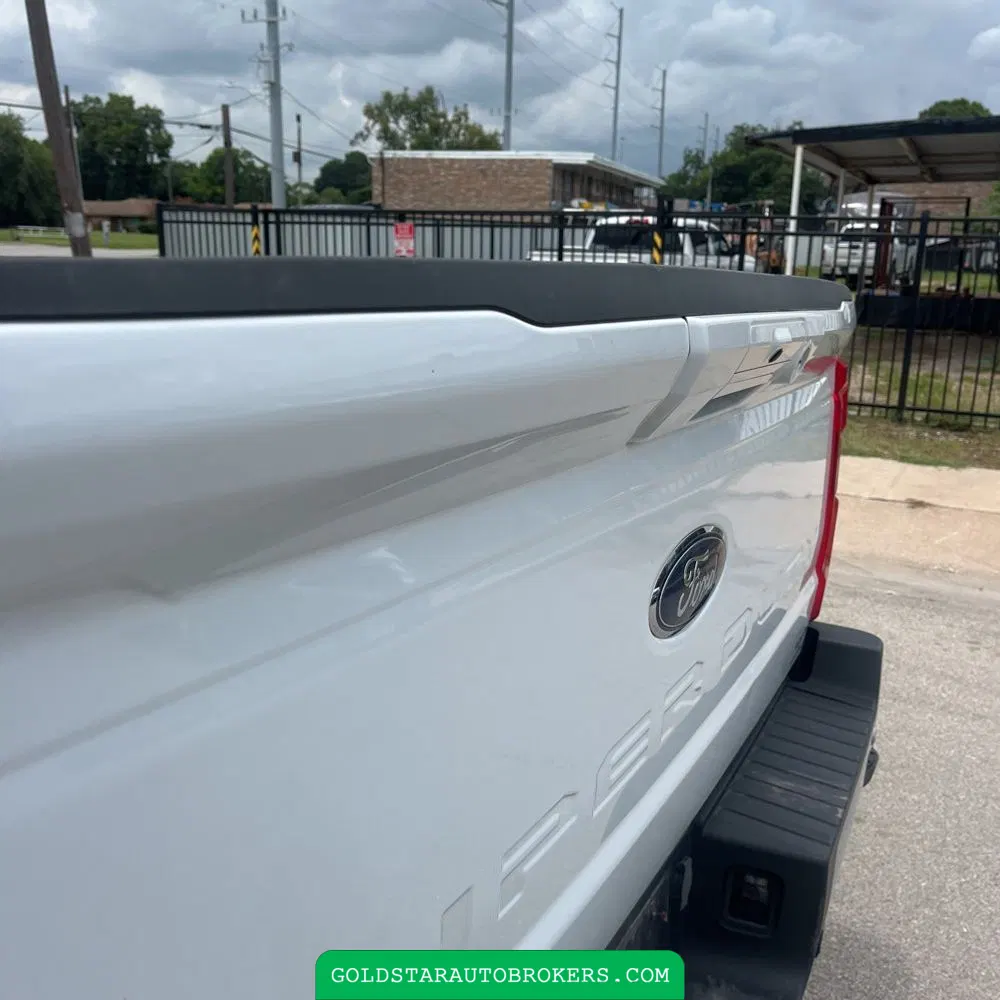 2023 Ford F-350 Super Duty Lariat