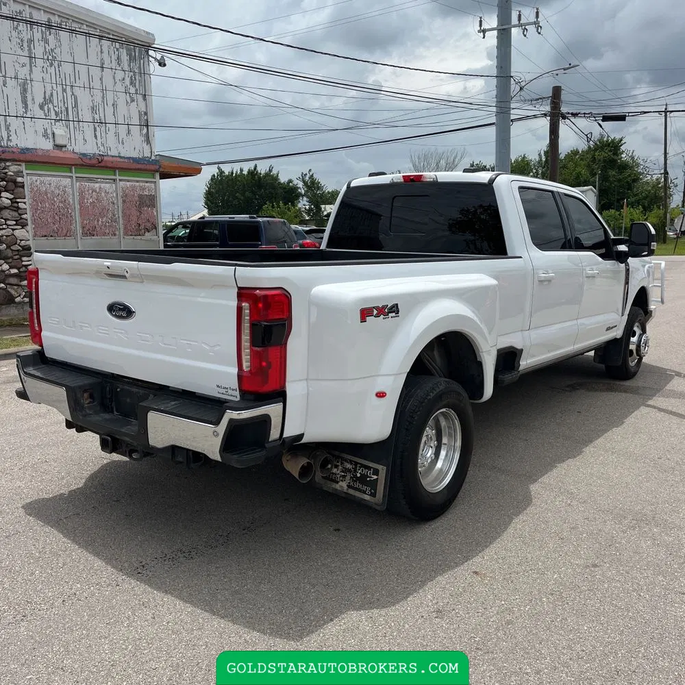 2023 Ford F-350 Super Duty Lariat