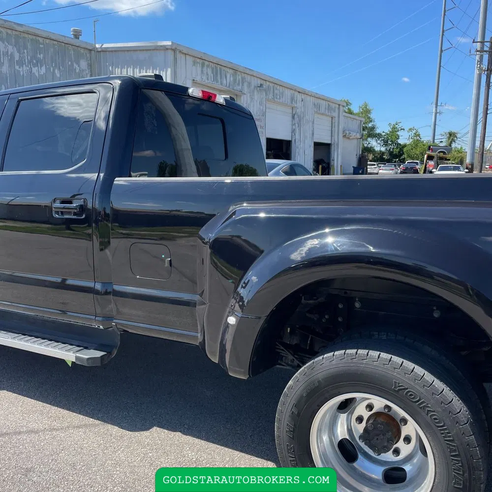 2022 Ford F-350 Super Duty Lariat