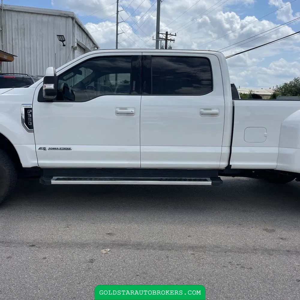 2022 Ford F-350 Super Duty Lariat