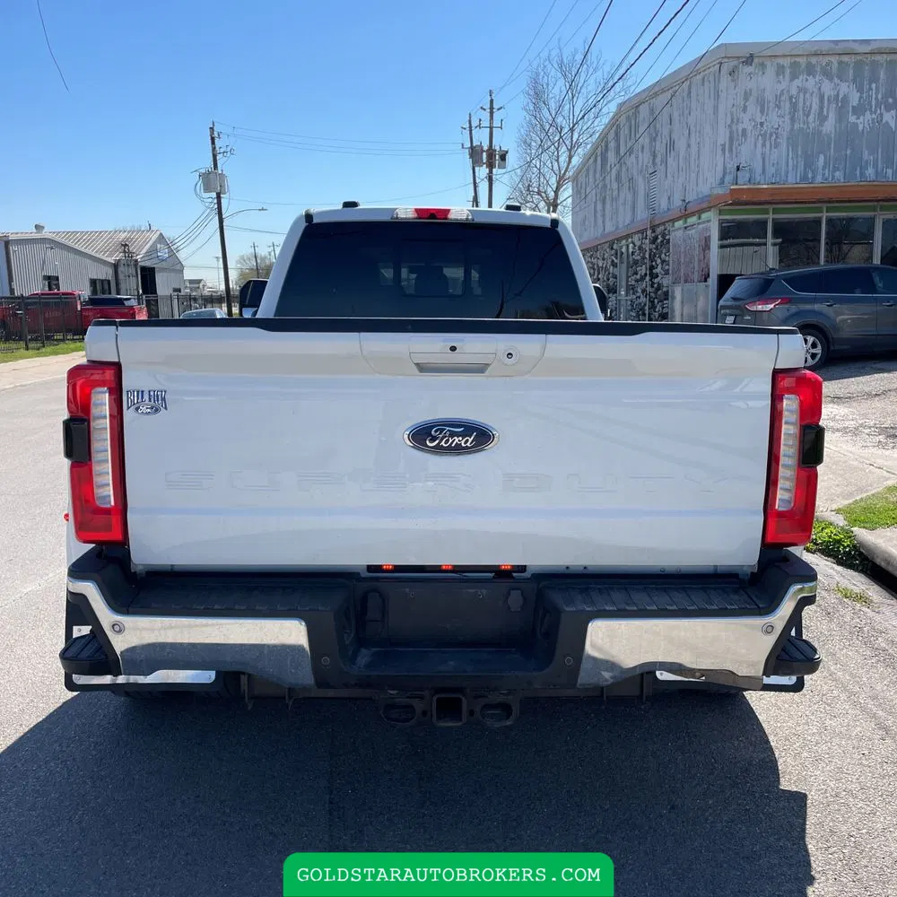 2023 Ford F-350 Super Duty Lariat
