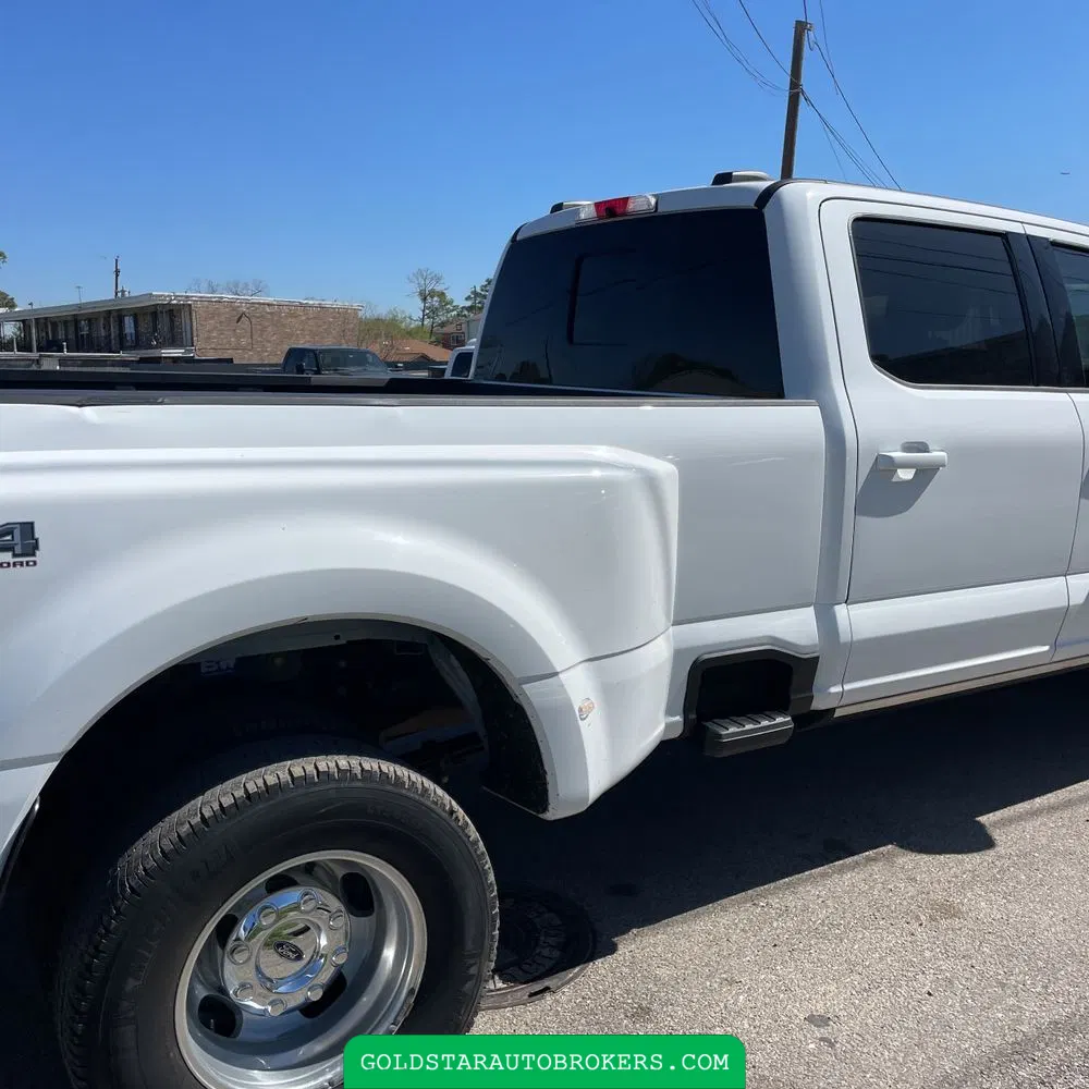 2023 Ford F-350 Super Duty Lariat