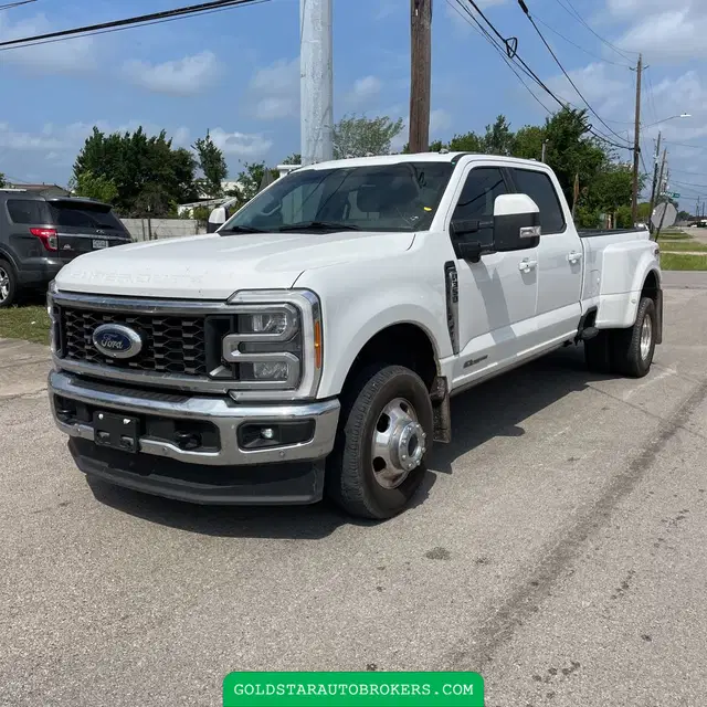 2023 Ford F-350 Super Duty Lariat