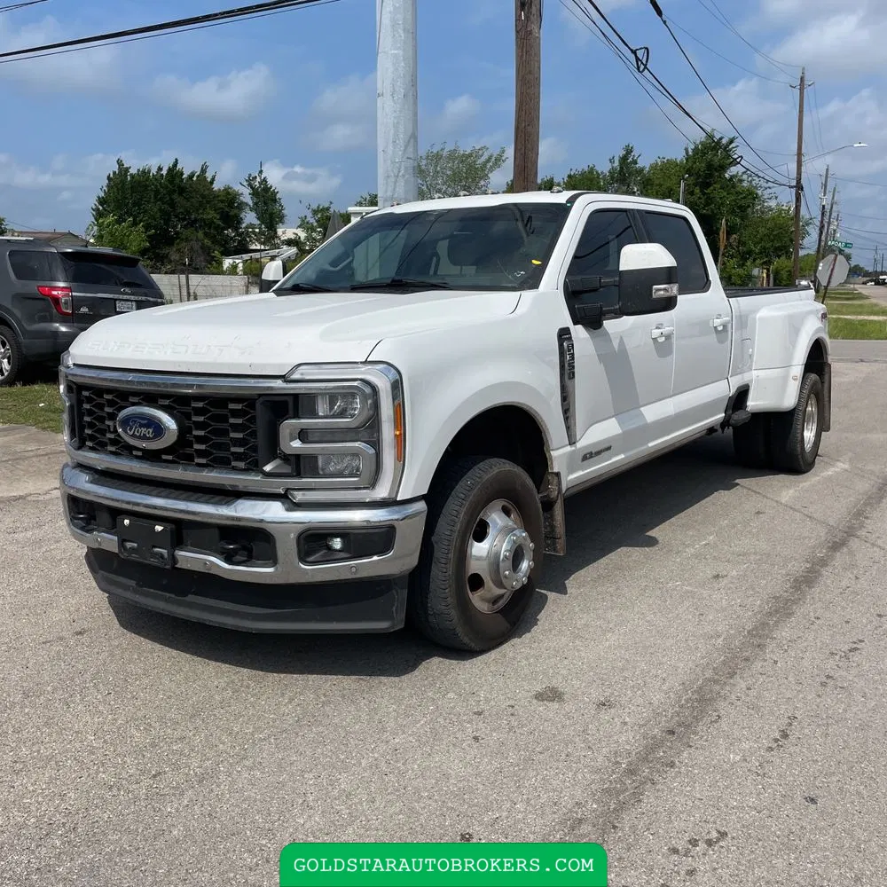 2023 Ford F-350 Super Duty Lariat