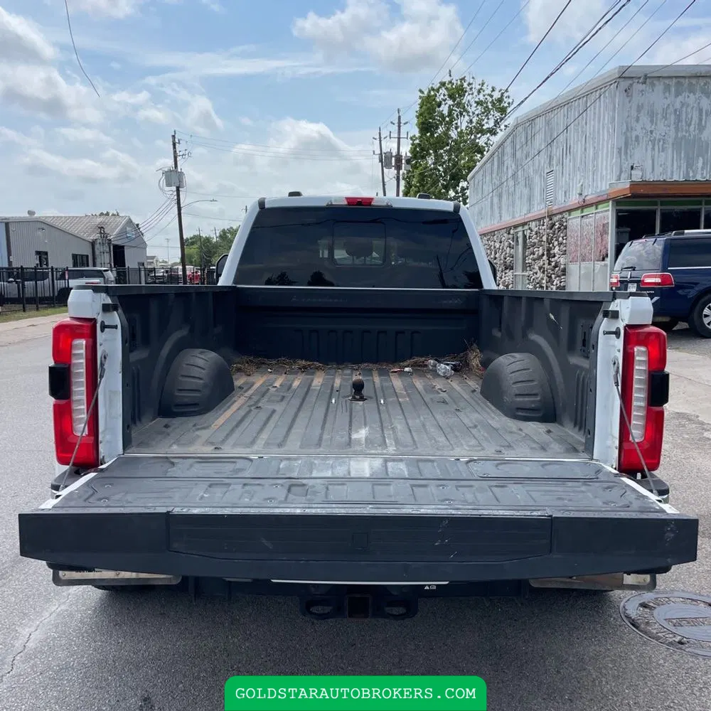 2023 Ford F-350 Super Duty Lariat