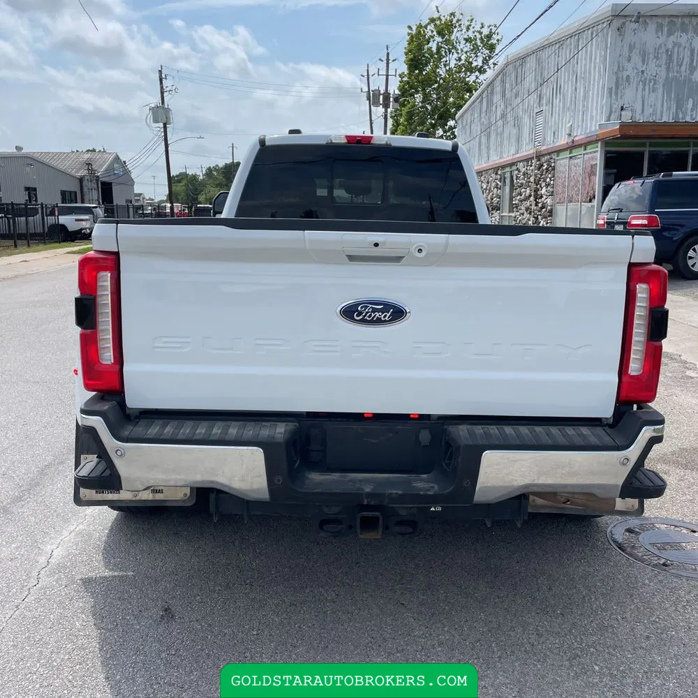 2023 Ford F-350 Super Duty Lariat