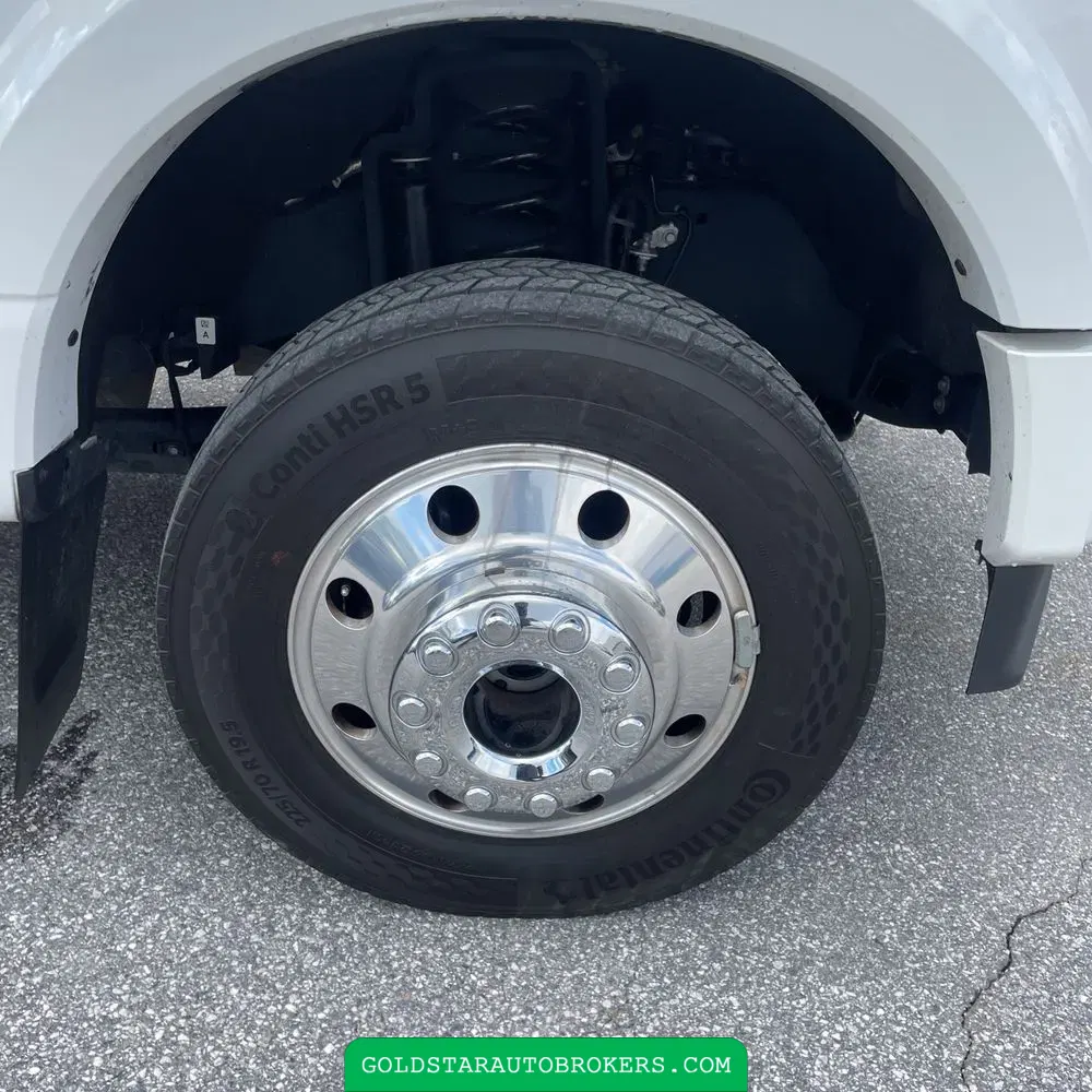 2024 Ford F-450 Super Duty Platinum