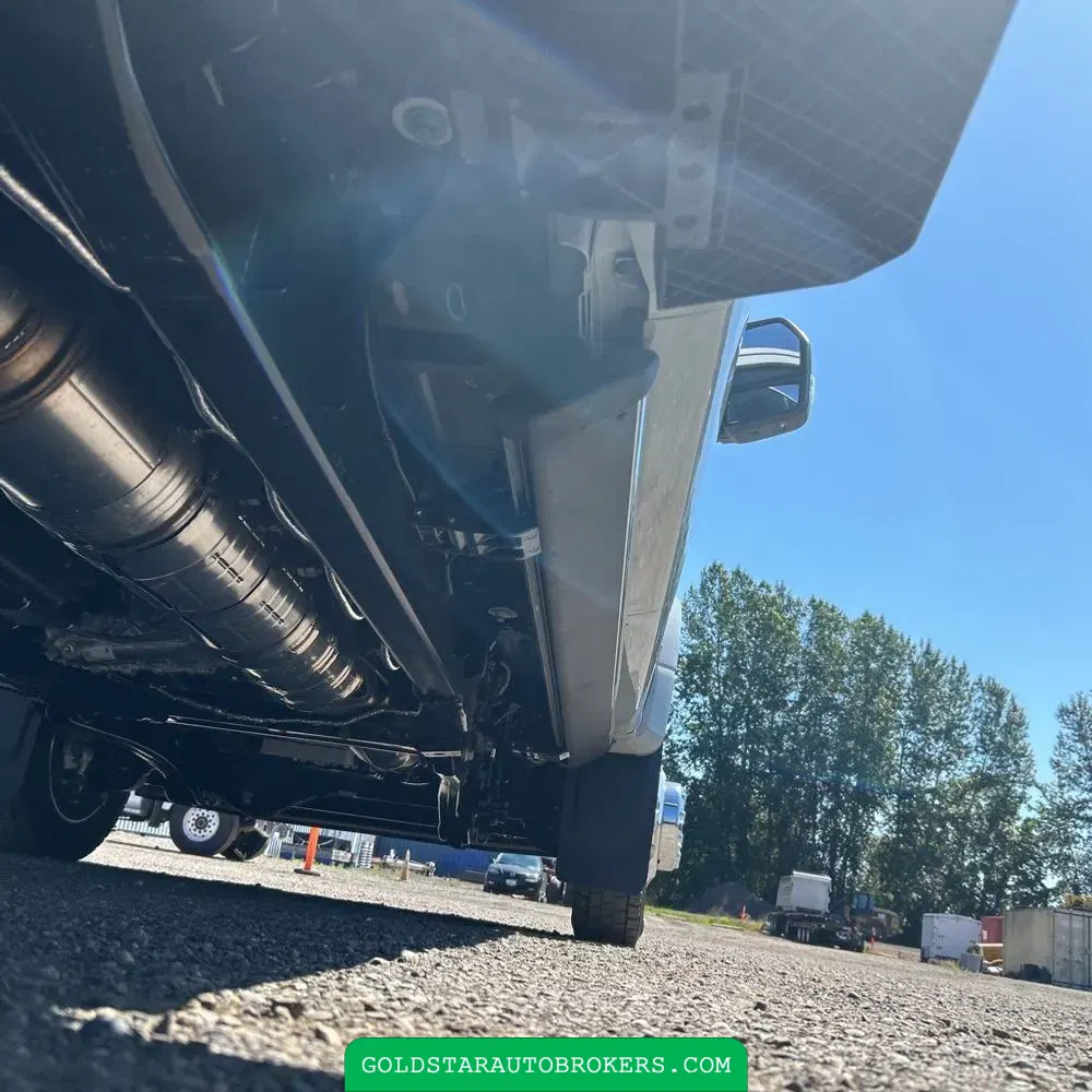 2025 Ford F-450 Super Duty Platinum