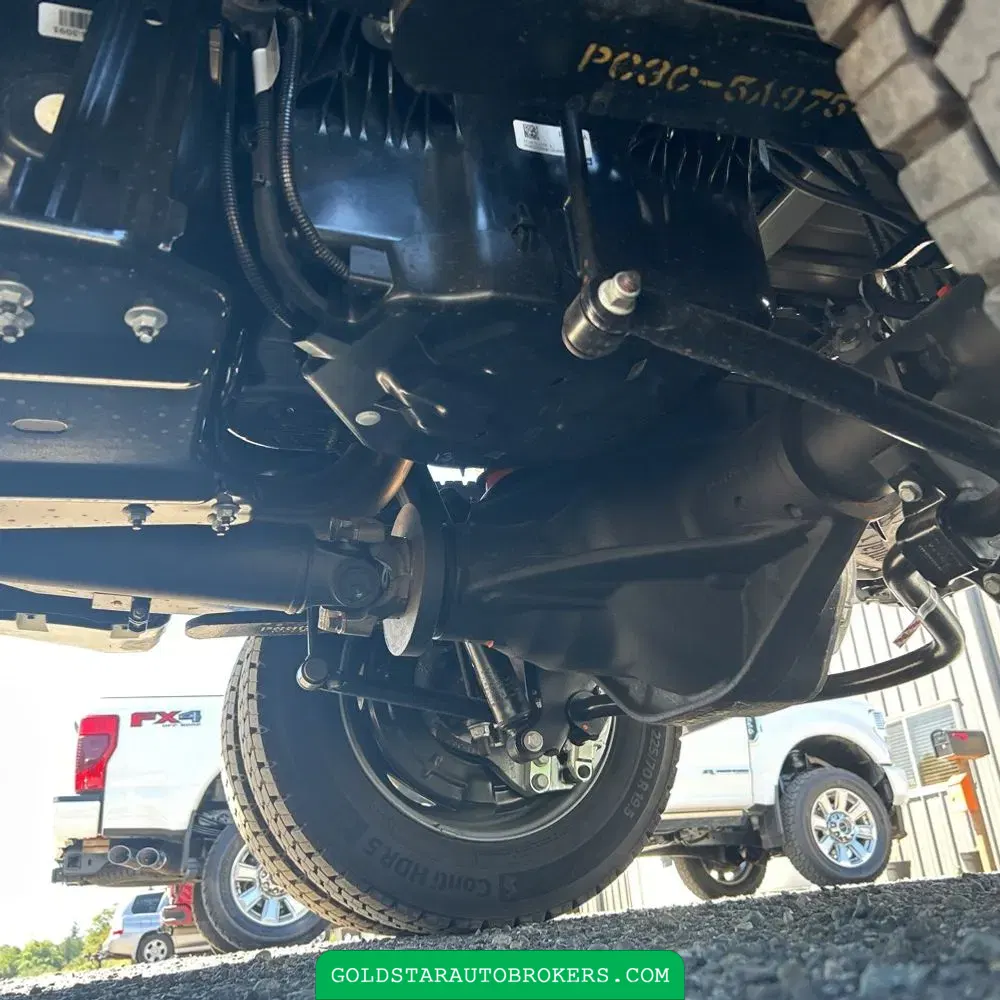 2025 Ford F-450 Super Duty Platinum
