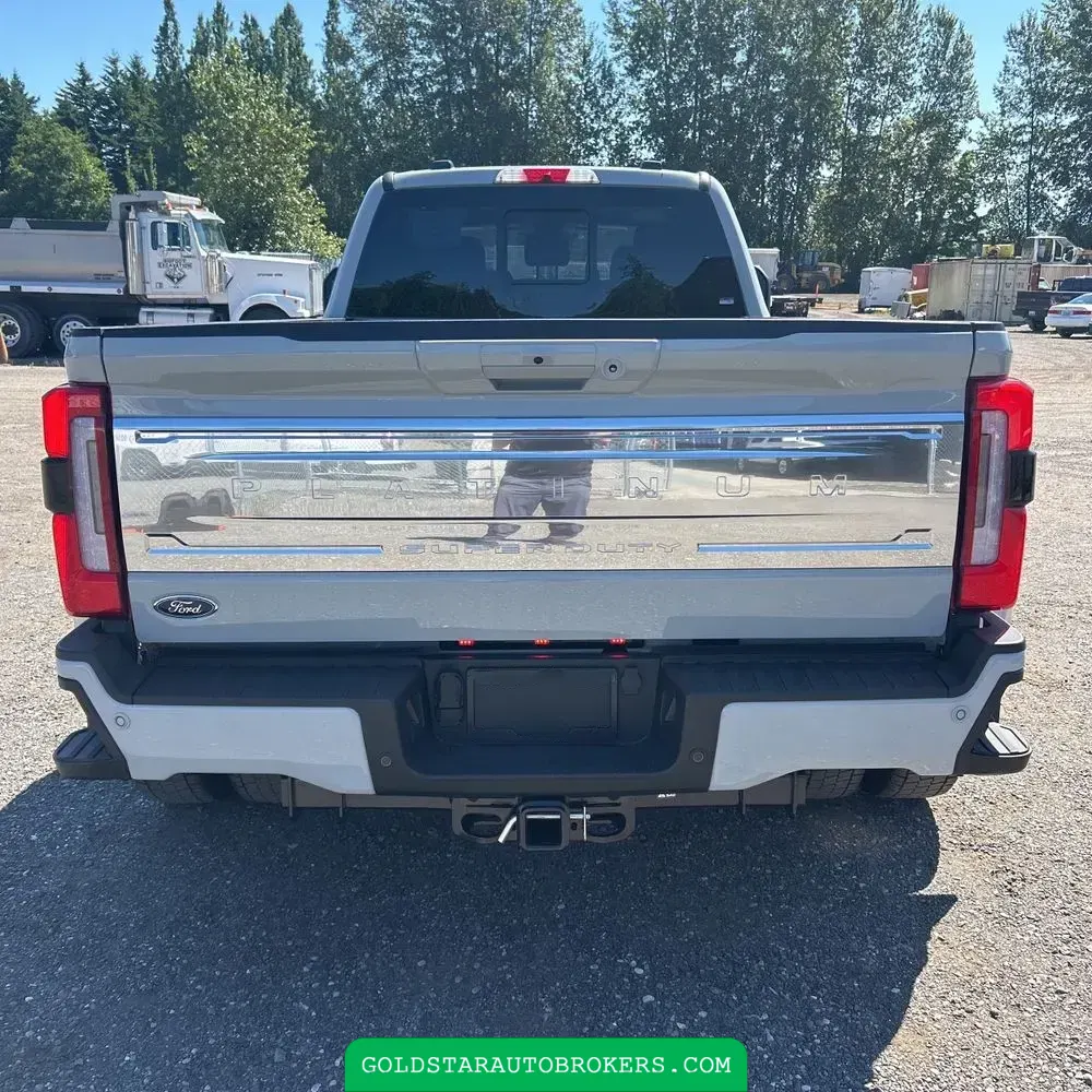 2025 Ford F-450 Super Duty Platinum