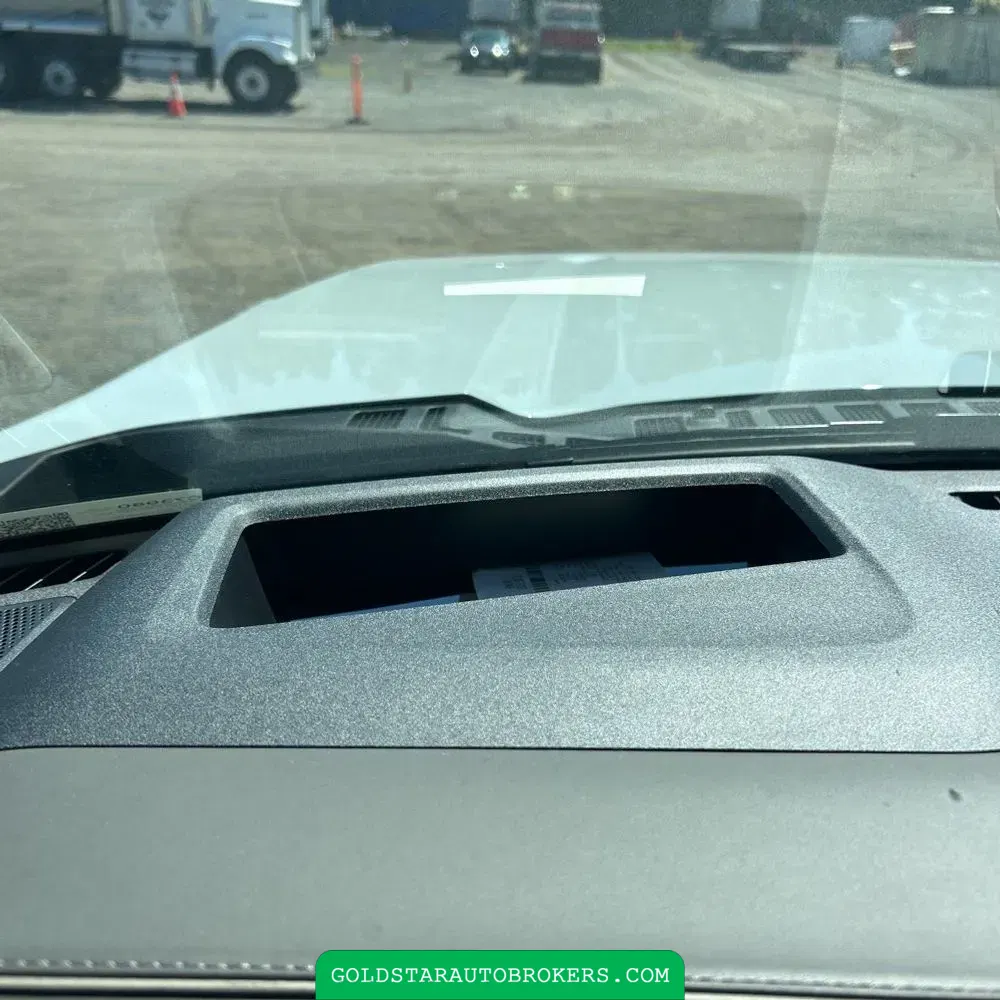 2025 Ford F-450 Super Duty Platinum