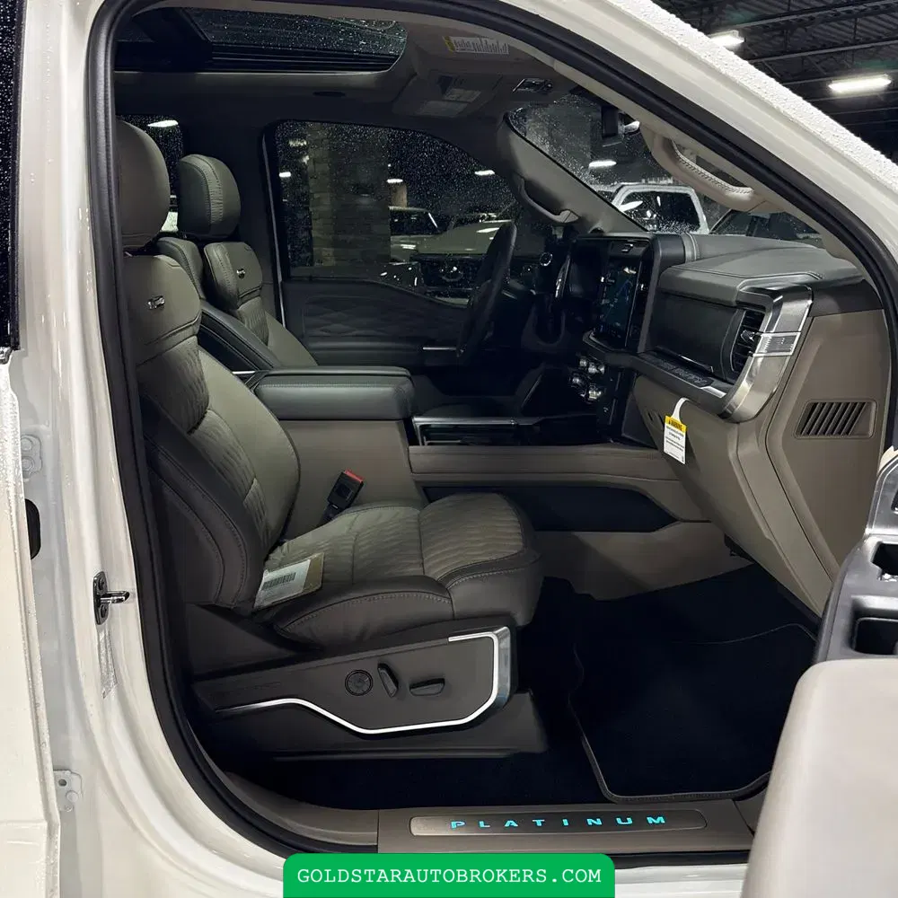 2025 Ford F-450 Super Duty Platinum