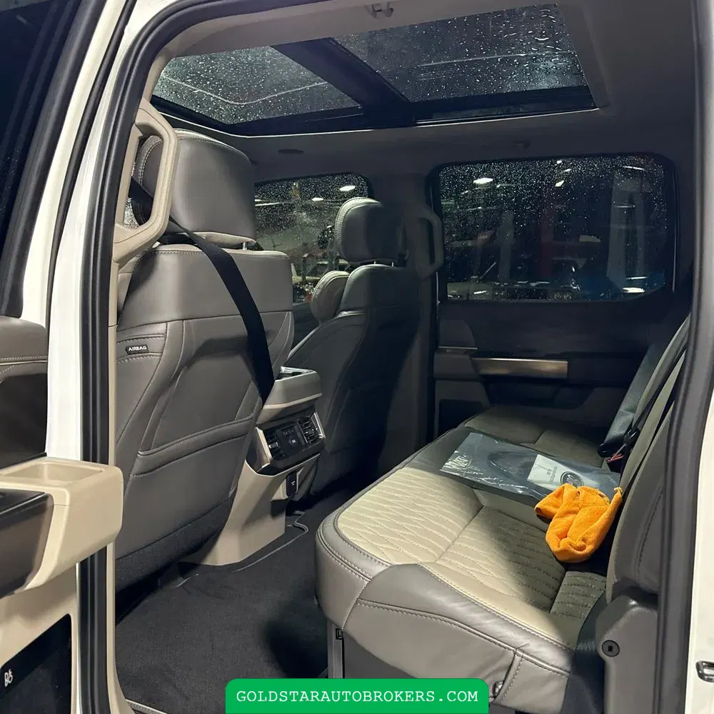 2025 Ford F-450 Super Duty Platinum