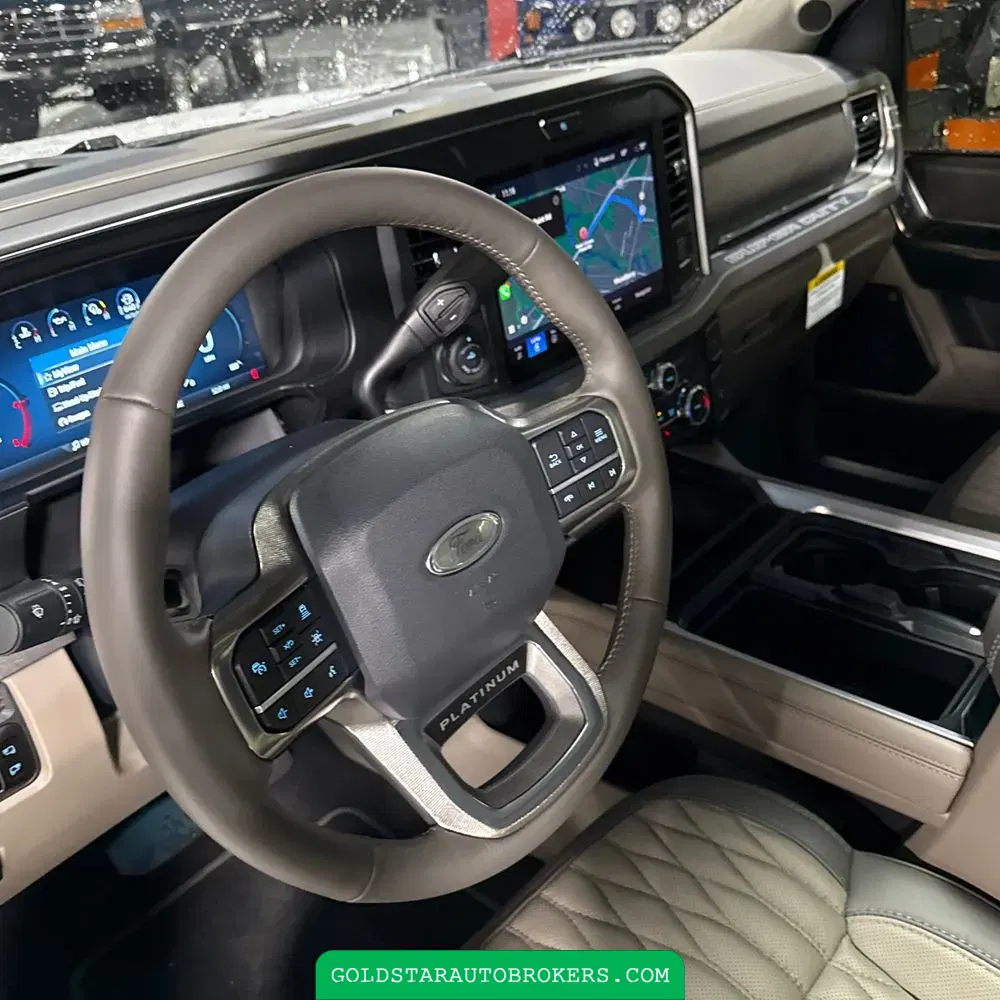 2025 Ford F-450 Super Duty Platinum