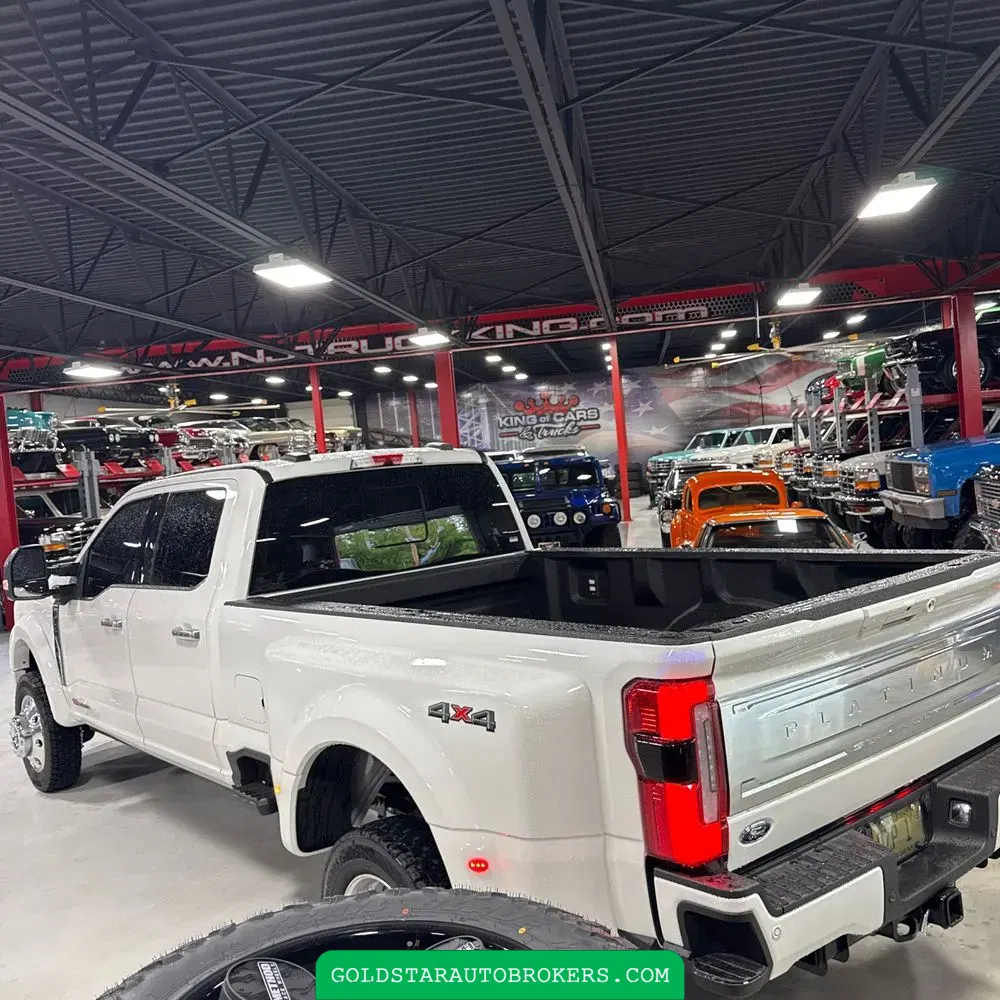 2025 Ford F-450 Super Duty Platinum