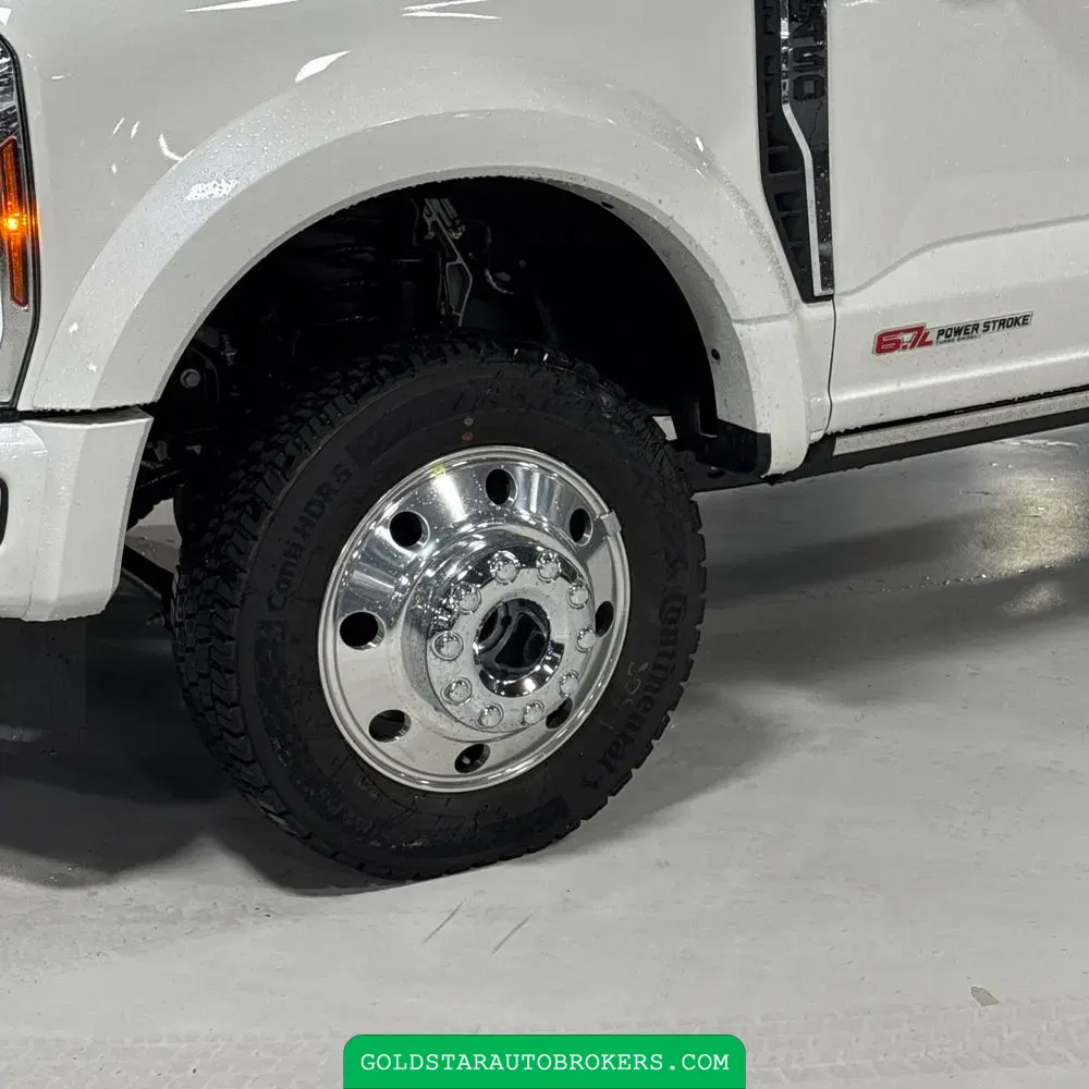 2025 Ford F-450 Super Duty Platinum