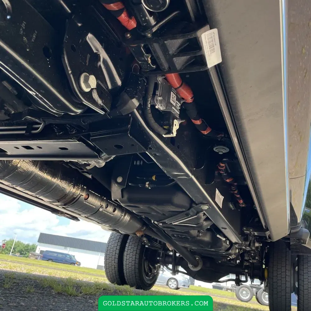 2025 Ford F-450 Super Duty Platinum
