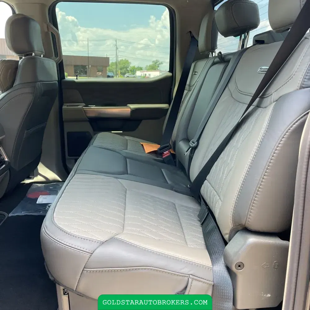2025 Ford F-450 Super Duty Platinum