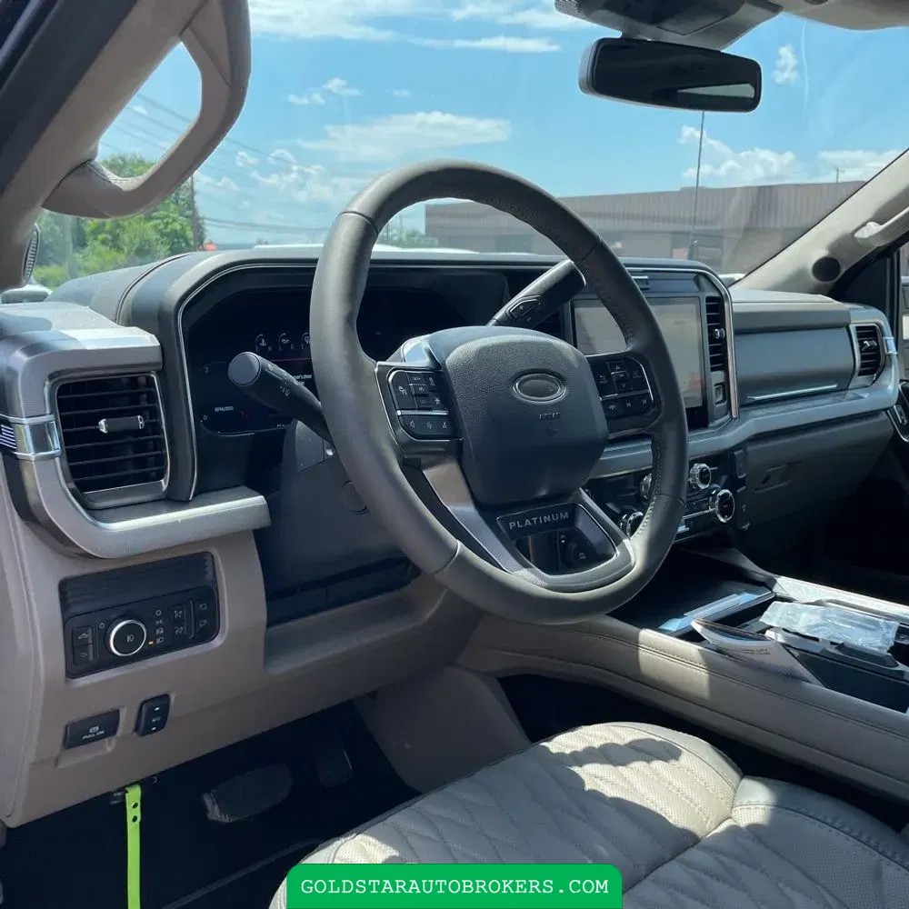 2025 Ford F-450 Super Duty Platinum