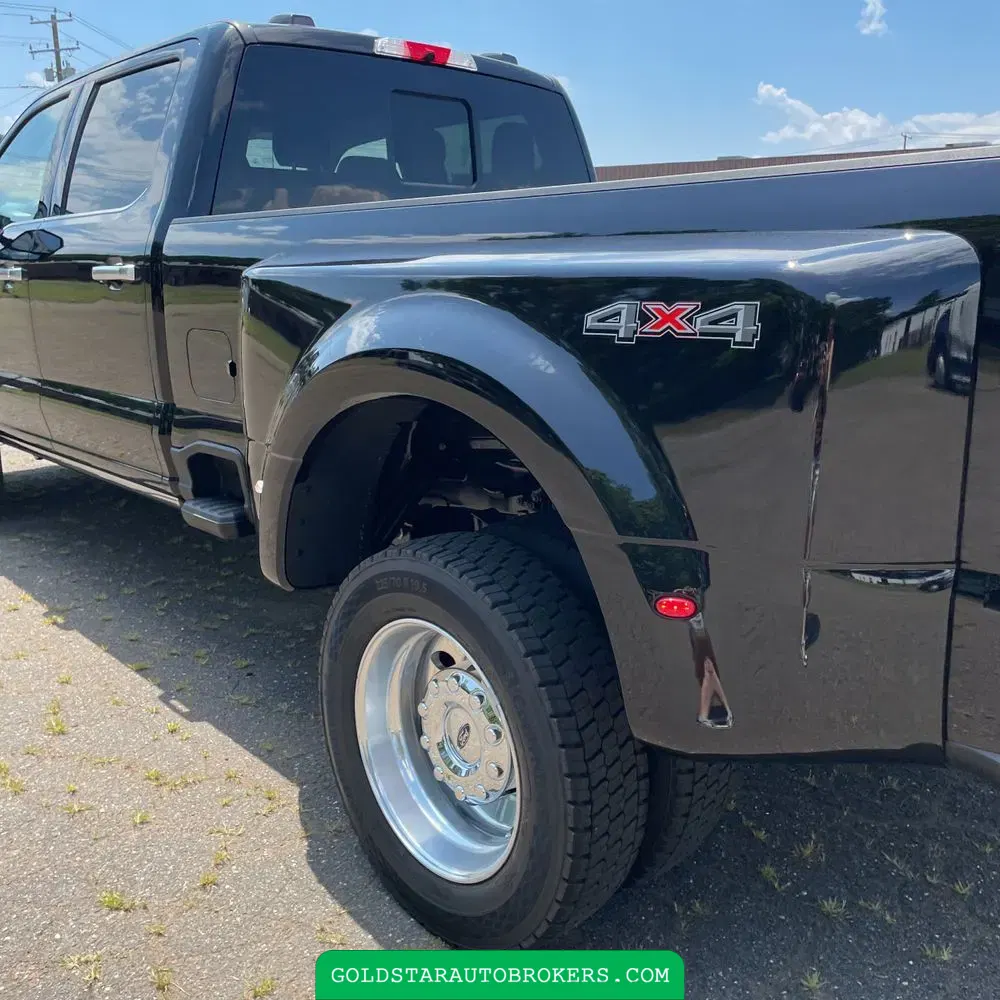 2025 Ford F-450 Super Duty Platinum